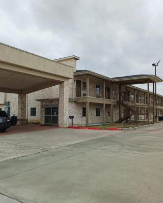 Westwood Inn by OYO Gonzales TX