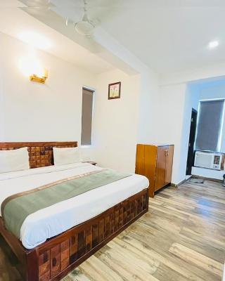 Hotel CityWalk - Near Max