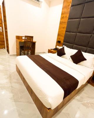 Hotel Grand Executive