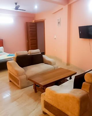 Hotel Sun Plaza- Near Yashobhoomi Convention Centre