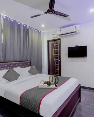 Redfox Hotel - Near US Biometric