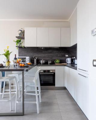 Seaside Studio with Swimming Pool and Parking
