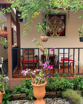 K Khan Garden at Chiang Khan Walking Street
