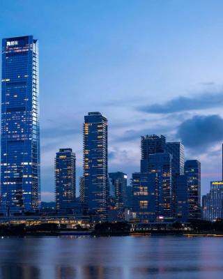 Raffles Shenzhen, Situated in the heart of One Shenzhen Bay, Book Now to Enjoy Free Minibar and Happy Hour Privileges at Long Bar on 71F