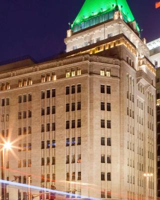 Fairmont Peace Hotel on the Bund