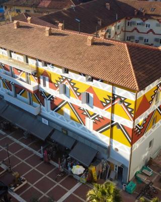Bazaar Hotel