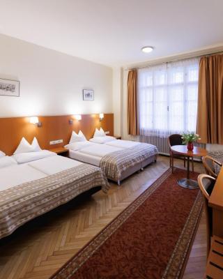 Continental Hotel-Pension