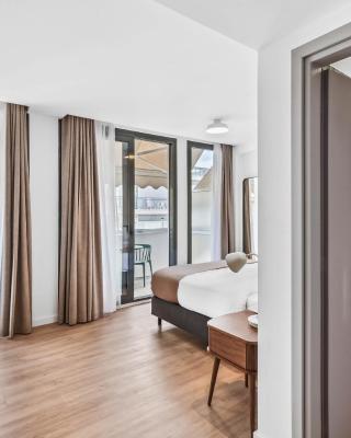 limehome Piraeus Olive