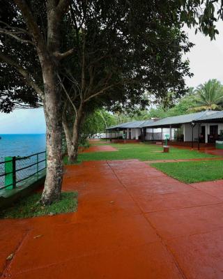 ILLIKKALAM Lakeside Cottages Kumarakom Kerala