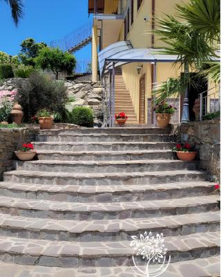 Uliveto Garden