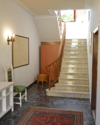 House with large terrace Empoli