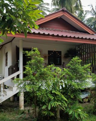Charming House - 2mn Zen Beach - Center Srithanu - 4K TV - AC