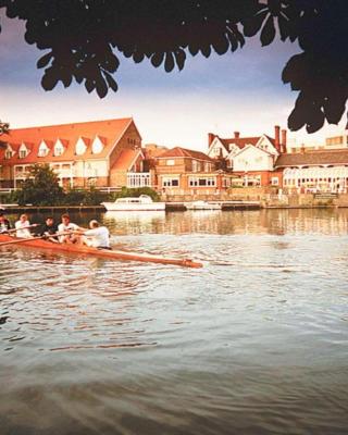 London Thames Lodge by Palette Resorts - Thorpe Park
