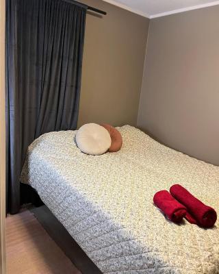 Tromsø Cozy Stay - A privat room with shared bathroom and kitchen