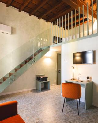 Palazzo Canetti Locarno - Piazza Grande - Suites & Rooms - Easy Self Check-In