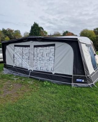 Caravan 4 personen