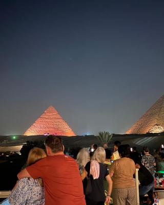 The Gate Hotel Front Pyramids & Sphinx View
