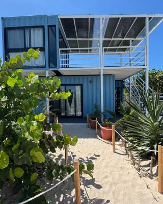 Casa Arsha Beachfront Bed & Breakfast