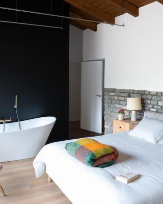KH Lezama Suites, Breakfast & Laundry LB0530