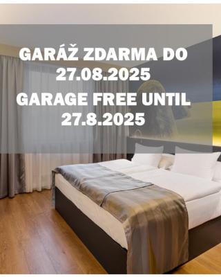 Expo Hotel