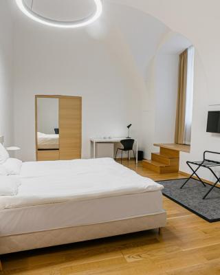 Hotel Benedict