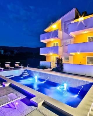 Green Poolside Escape