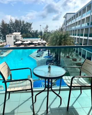 Grandblue Condominium 307 Pool-SeaView MaePhim Rayong