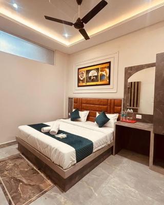 Hotel Sapphire International 100 Meters from the New Delhi Railway Station