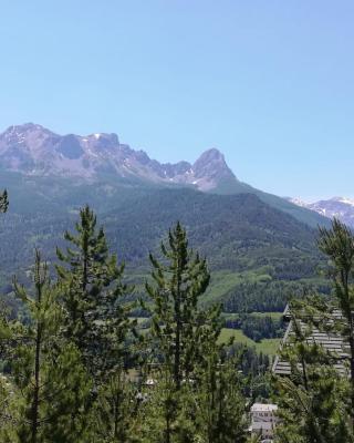 App vue montagne Barcelonnette proche piscine rando rivière nature