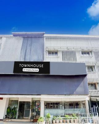 Super Townhouse Khar The Unicontinental