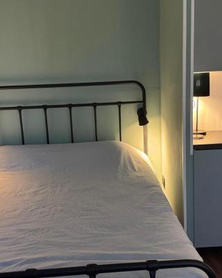 Private Room in Cologne Poll