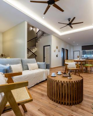 La Ferringhi Villa - Balinese Collection, by ALV