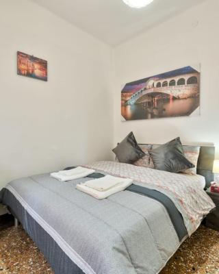 City Living Guest House Venice Room