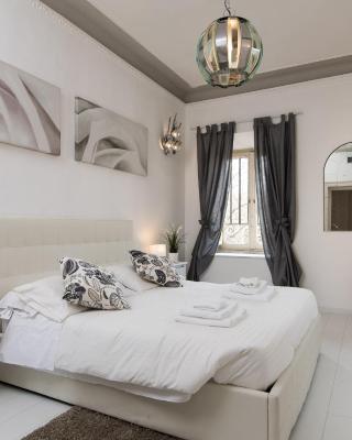 White Borgo Apartment