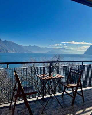 Appartamento sul Lago con Terrazza Panoramica