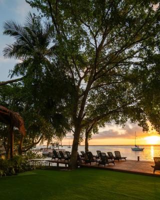 Casa Aakal Lagoon Front