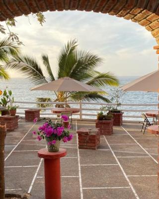 Traditional Sierra Leon Oceanfront Rooms - Adults Only
