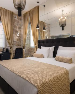 Luxury rooms GOLDEN PALACE CityCentre right next to Diocletian's Palace