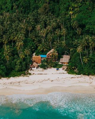 Lances surf camp