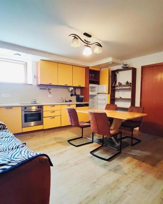 Cozy Corner Studio with Kitchen& Private Bath