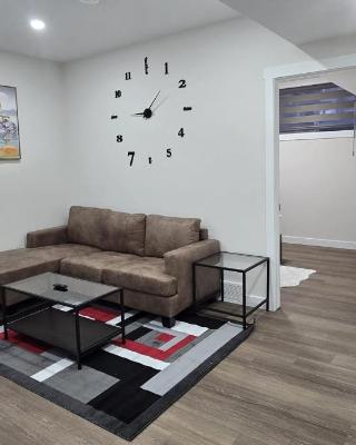 Cozzy Cityscape & Airport Retreat