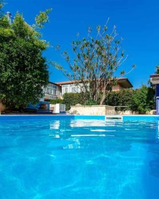 Mediterranean Charm villa con piscina al mare