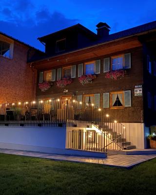 Chalet & Almhostel Alpenperle - Selbstversorger Unterkunft