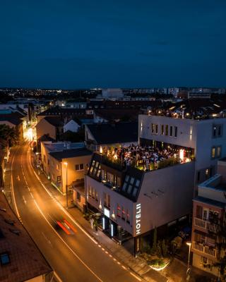 BOUTIQUE HOTEL11 with rooftop SPA