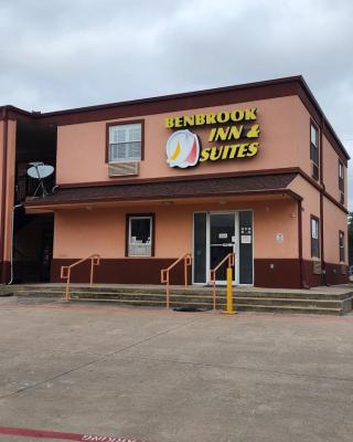 Benbrook Inn & Suites