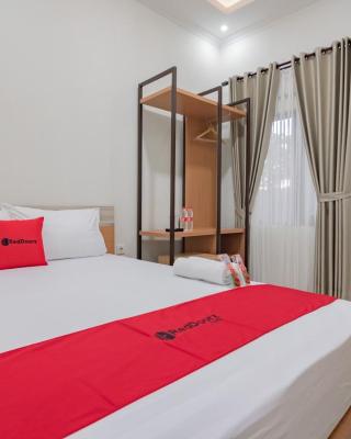 RedDoorz Syariah @ Boemi Guesthouse Tasikmalaya