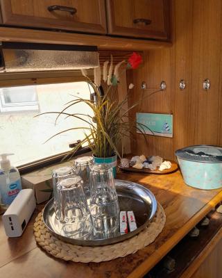 Moving Inn - Retro Übernachten im Wohnwagen, günstig & zentral