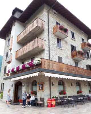 Hotel Carrara