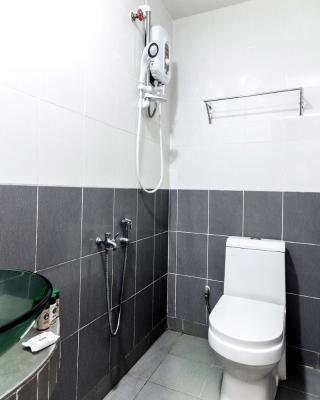Super OYO 258 Hotel SMC Alam Avenue