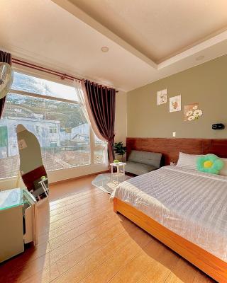 Quang Minh Dalat Hotel